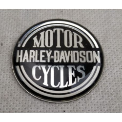 Fregio adesivo rotondo vetrificato nero e argento con scritta Harley Davidson 36 mm art: 95-140 W&W