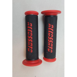 Manopole racing nere e rosse  per moto strali e Naked manubrio da 22-24 mm art: GR006R-F ACCOSSATO