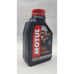 Olio motore 710 2T FD per miscela moto 2t rapp. miscelaz.dal 2% al 4% art: 104034 MOTUL